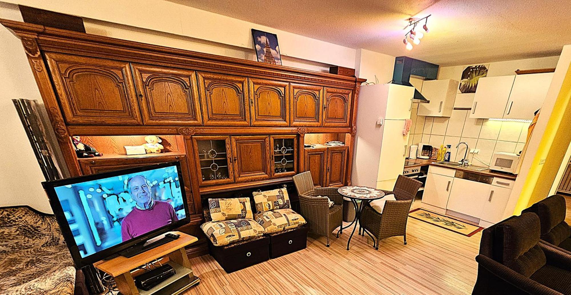 Apartment 6 Pers Schwimmbad Sauna Ruheraum Freizeitabteilung Darts Tischtennis Fussball Terrasse Mit Riesem Garten Im Wald Nahe Stadmitte Und Bikepark Mit Fahrradlift Tennis Golfplatz Buchbarem Massages Im Wellnessresort Der Brabander
