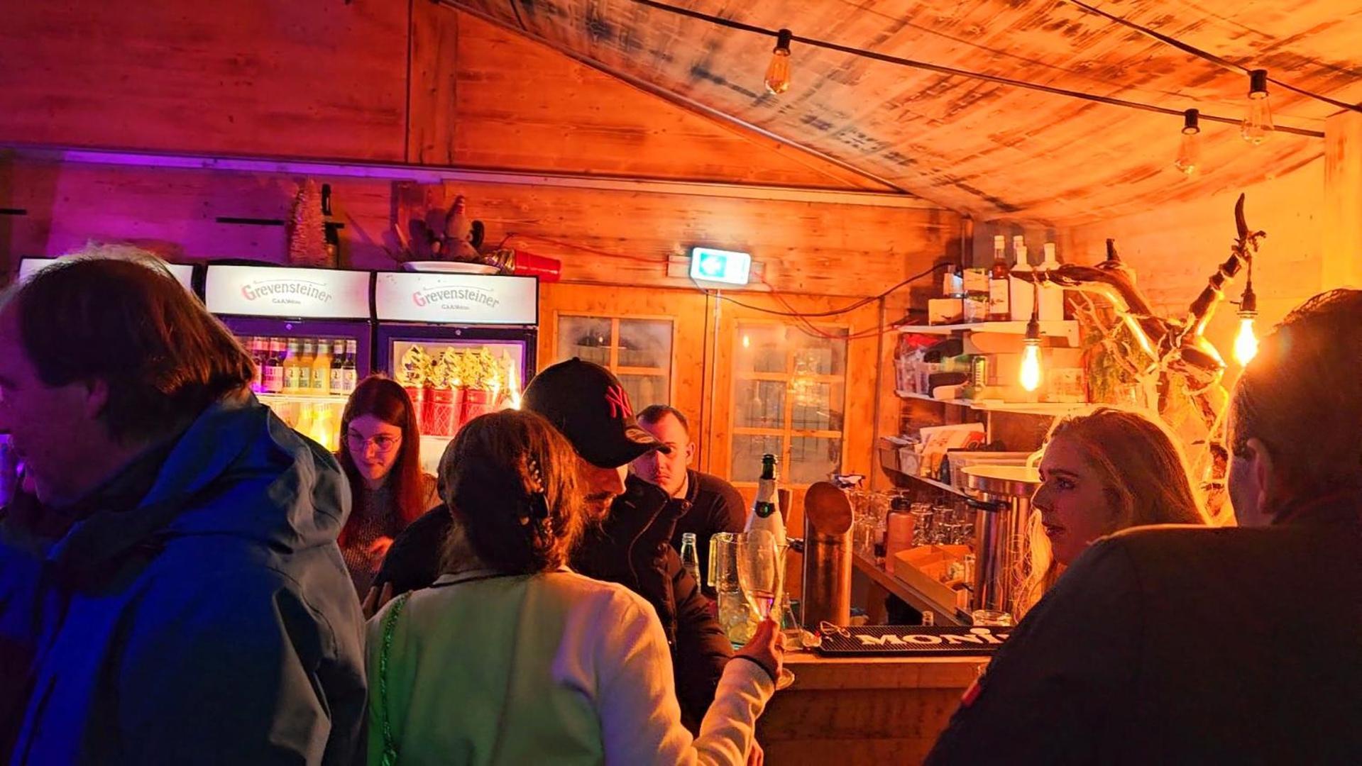 Apartment 6 Pers Schwimmbad Sauna Ruheraum Freizeitabteilung Darts Tischtennis Fussball Terrasse Mit Riesem Garten Im Wald Nahe Stadmitte Und Bikepark Mit Fahrradlift Tennis Golfplatz Buchbarem Massages Im Wellnessresort Der Brabander